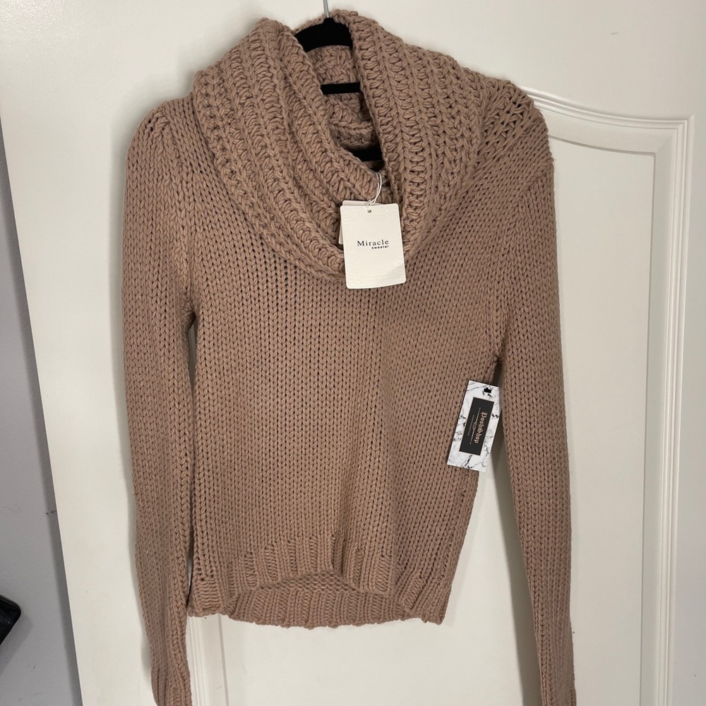 Mauve knitted turtle neck sweater
